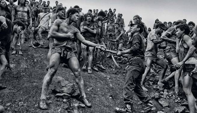sebastiao_salgado_serra_pelada_1986_1024