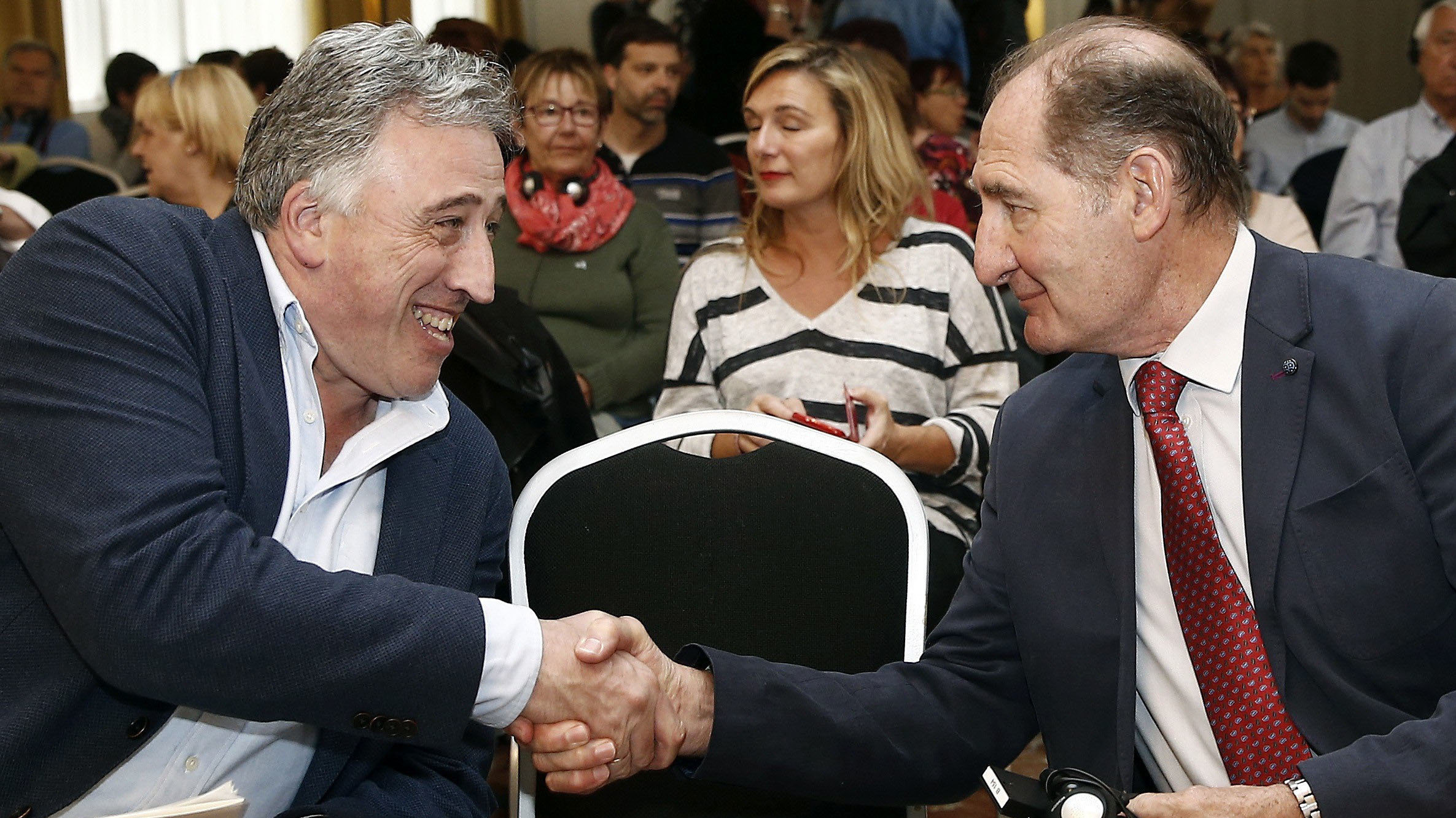 PRESENTACIÓN DE CONCLUSIONES DEL IV FORO SOCIAL EN PAMPLONA